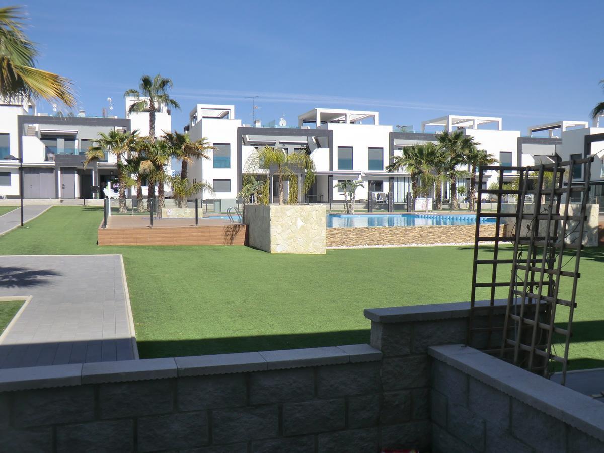 Casas Holiday - Oasis Beach Orihuela Eksteriør billede